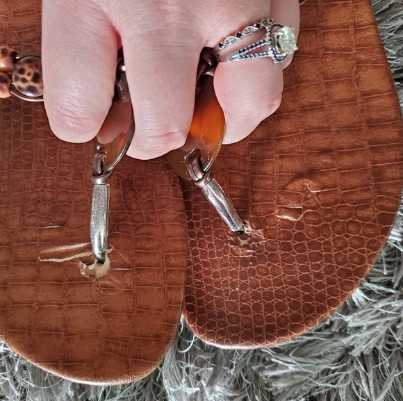 ADORABLE Beaded Flip Flop Sandals! - Picture 7 of 10